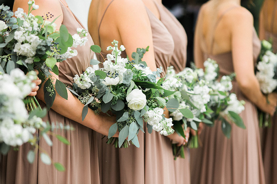 bridesmaid bouquets, romantic and organic wedding at the ridge hotel in lake geneva, wisconsin, with elegant neutral colors, photo by laurelyn savannah photography 35