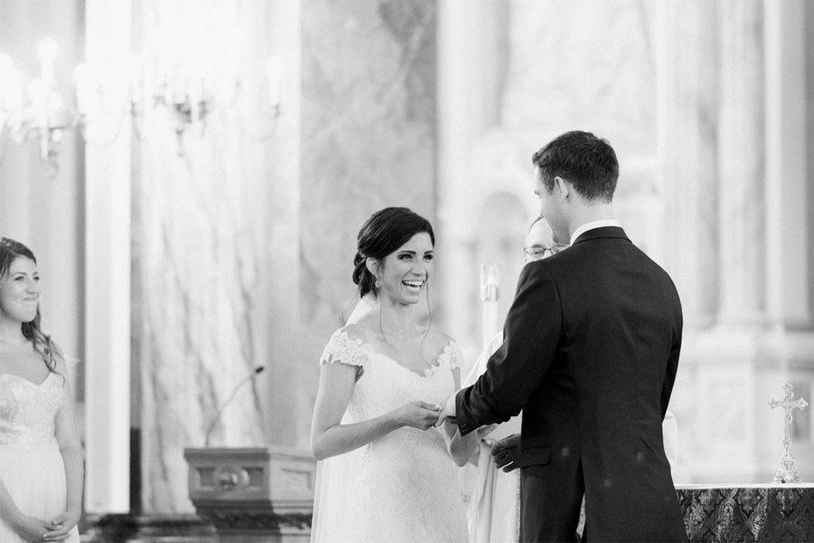 ceremony at basilica of st josaphat, discovery world summer lakeside elegant romantic wedding in milwaukee, wisconsin, photo by laurelyn savannah photography 17