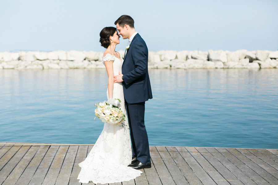 bride and groom photo, discovery world summer lakeside elegant romantic wedding in milwaukee, wisconsin, photo by laurelyn savannah photography 28