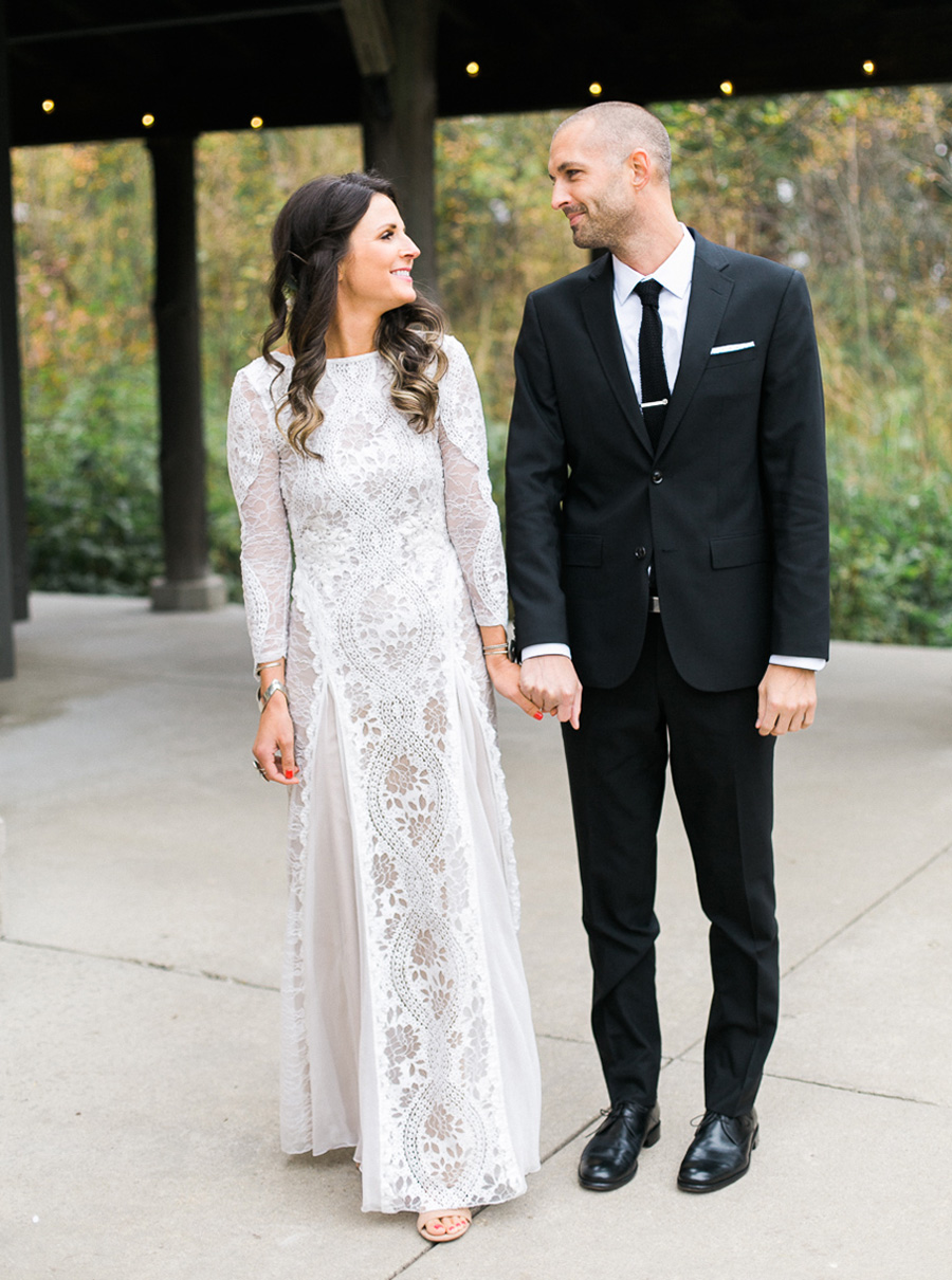 bride and groom portrait at a boho outdoor wedding at Schlitz Audubon Nature Center in Milwaukee, Wisconsin, photo by Laurelyn Savannah Photography 16