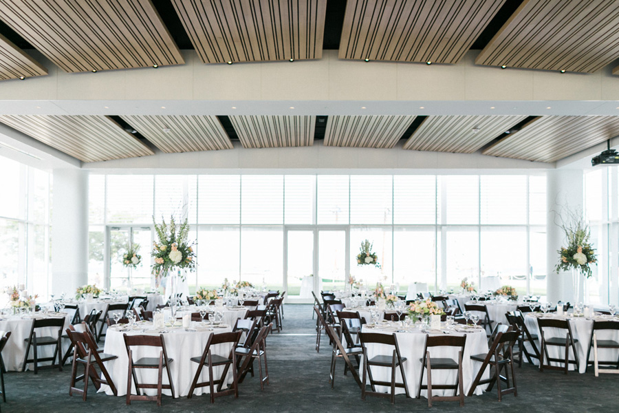 reception at Discovery World new pavilion, elegant and modern lakefront wedding in downtown Milwaukee, Wisconsin with NYC flair, photo by Laurelyn Savannah Photography