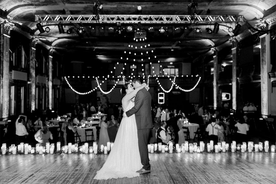 Best Milwaukee Wisconsin wedding photographer client review for Laurelyn Savannah Photography
