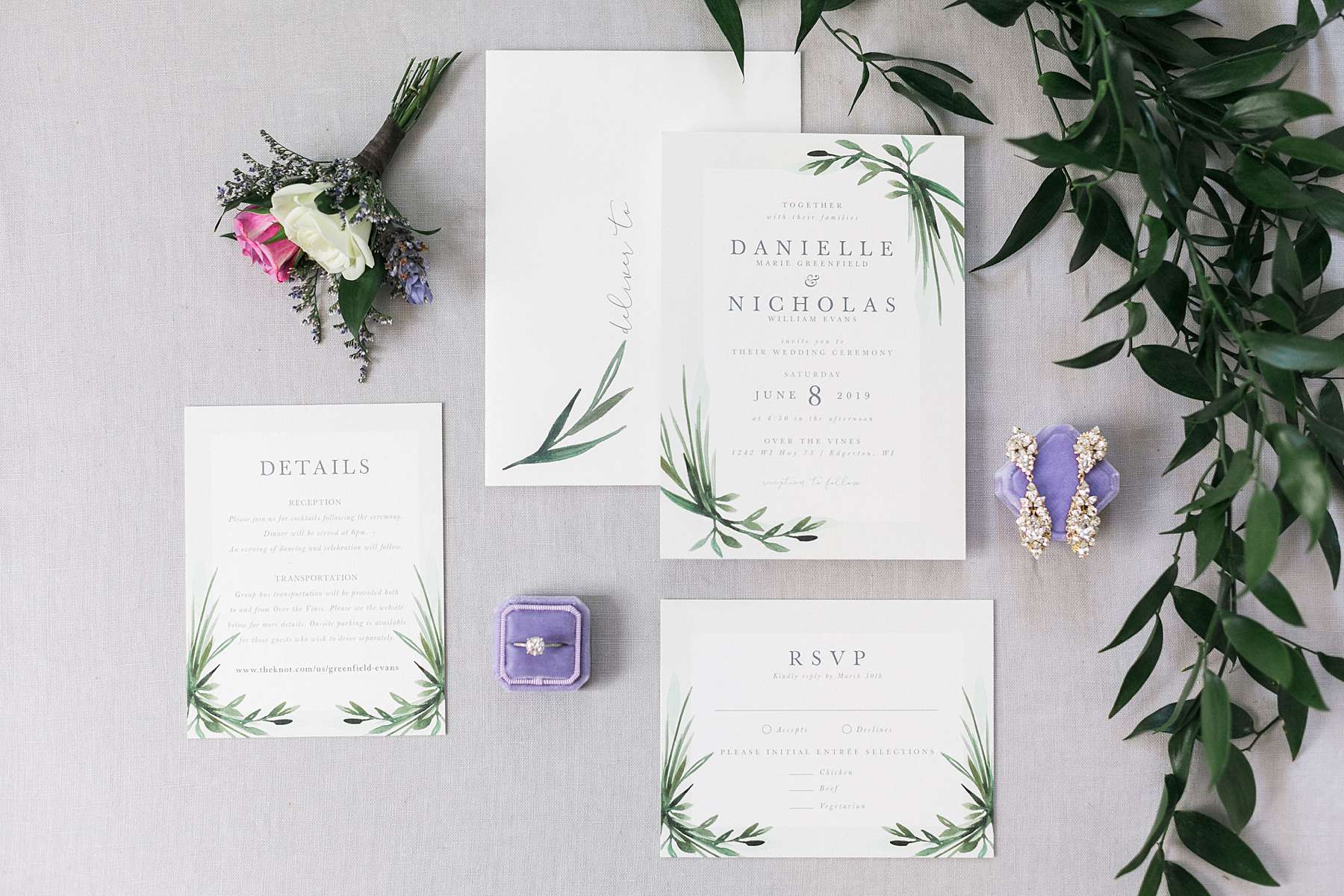 wedding invitation stationery, rustic romantic wedding at over the vines with midwestern bride, photo by laurelyn savannah photography