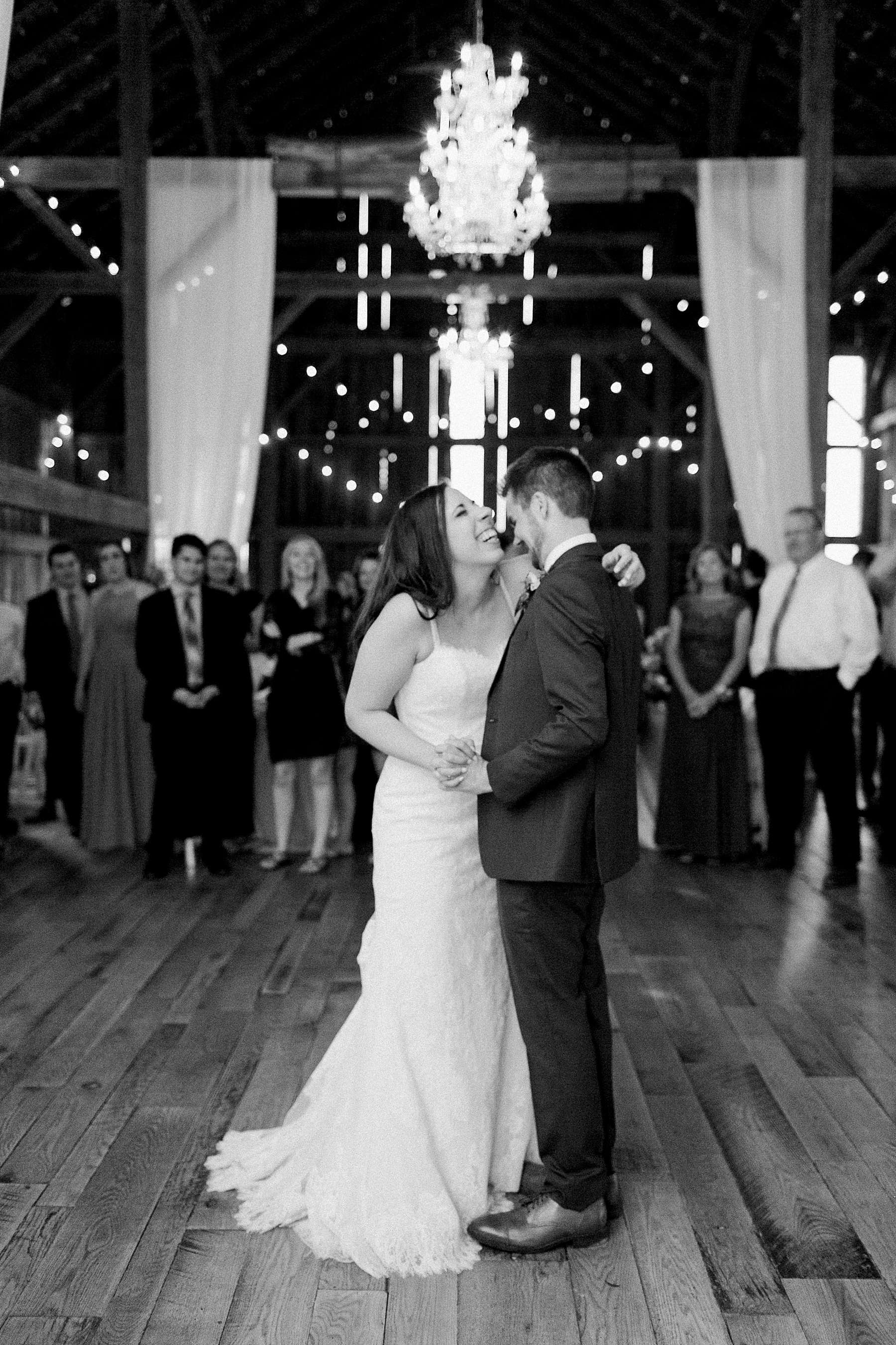 first dance, rustic romantic wedding at over the vines with midwestern bride, photo by laurelyn savannah photography