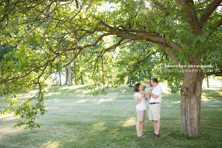 Milwaukee family lifestyle session outdoors in Wisconsin, photo by Laurelyn Savannah Photography