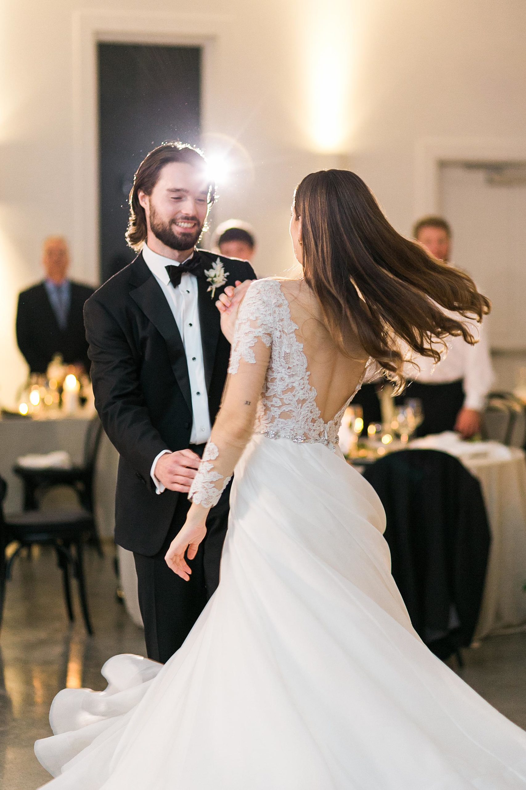 couple dancing reception at hutton house wedding venue in minneapolis minnesota